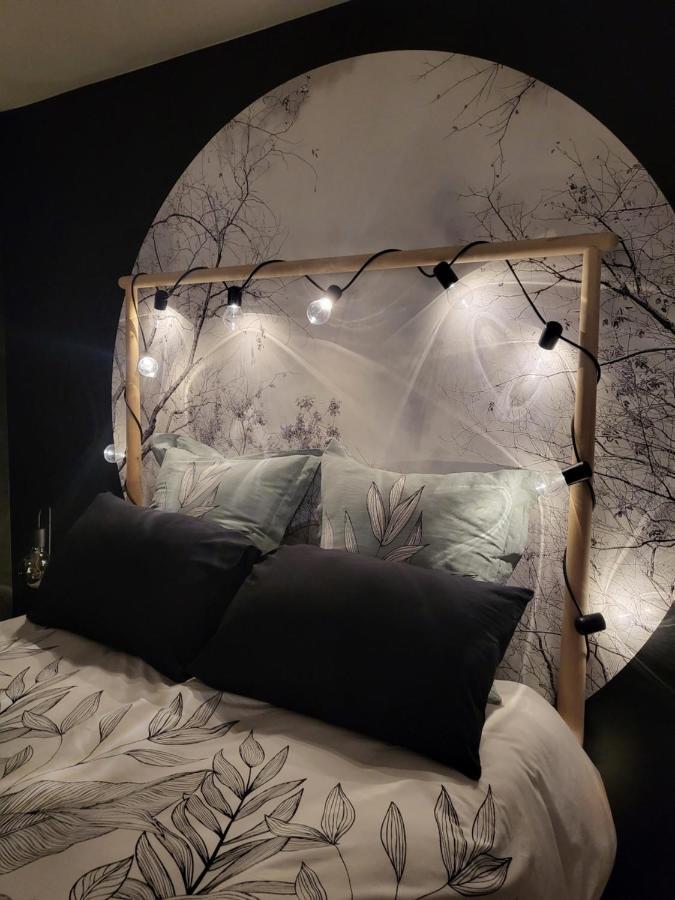 Sherlock'S Home - Guest House Namen Buitenkant foto