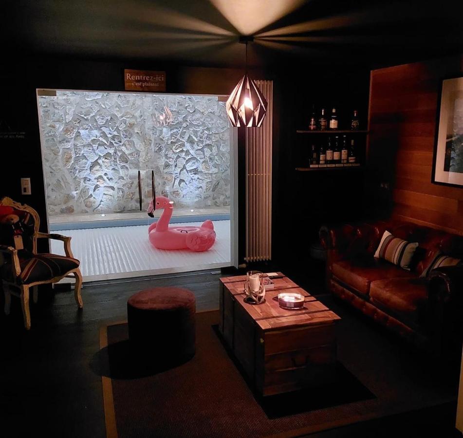 Sherlock'S Home - Guest House Namen Buitenkant foto